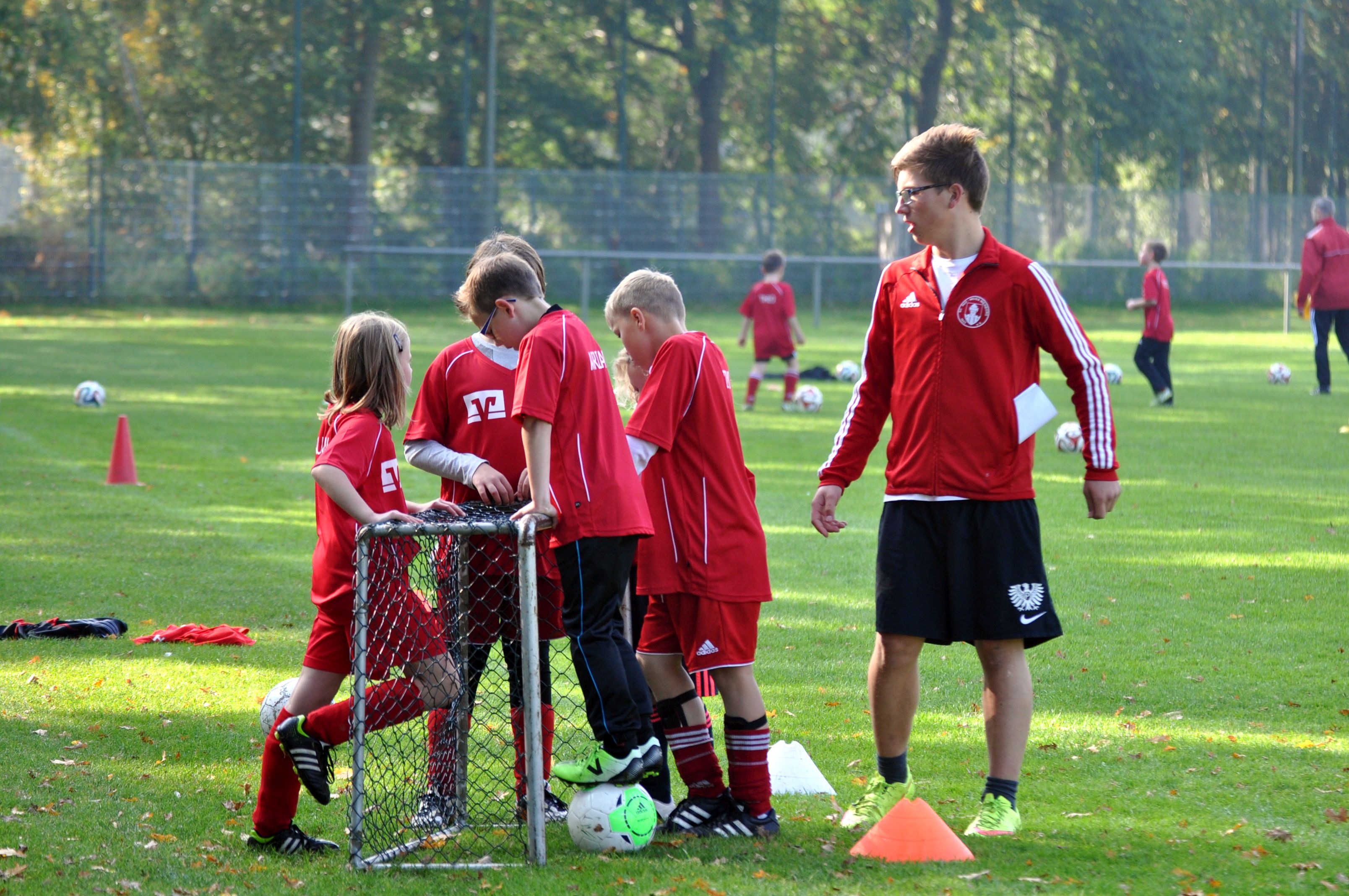 2015_Fußballschule_Tag_eins_ (54).JPG