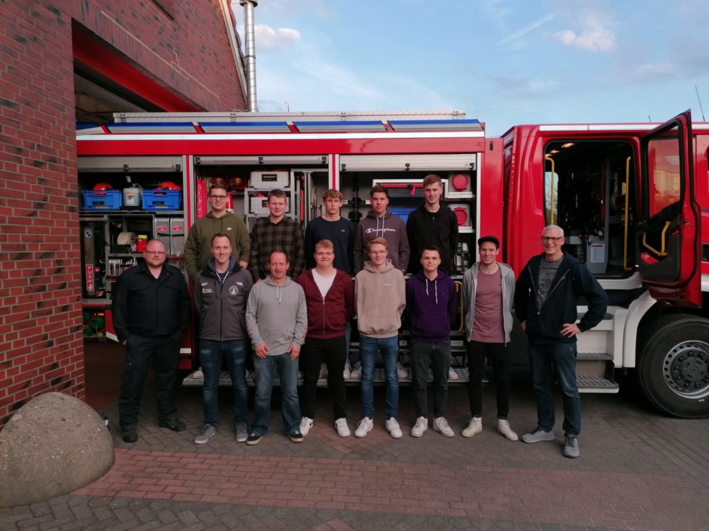 Nienborger Feuerwehr schult A-Jugendliche bei der Brandschutzerziehung