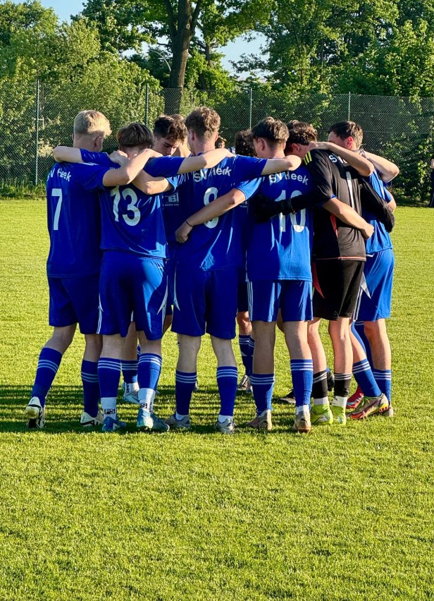 B-Jugend feiert nach 2:1 Auswärtssieg bei Eintracht Stadtlohn den vorzeitigen Klassenerhalt in der Kreisliga A
