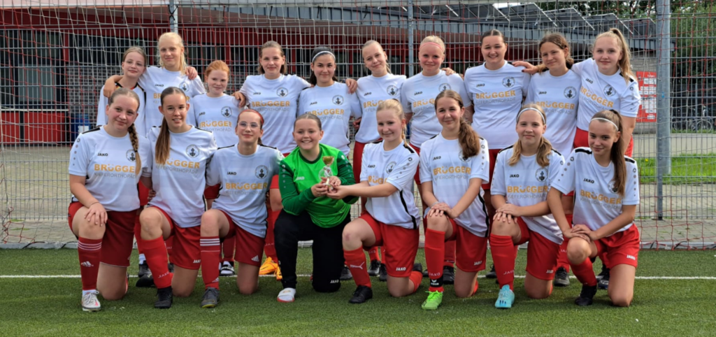 Weibliche C-Jugend geht als Jugendspielgemeinschaft mit dem SV Heek in die neue Saison - 3. Platz beim Turnier des SV Gescher